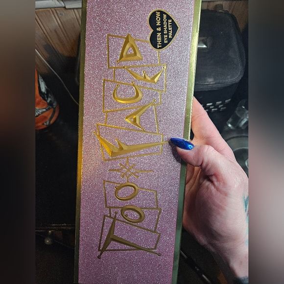 Too faced then and now eyeshadow pallete - Picture 1 of 3